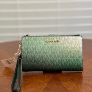 Michael Kors Green Wristlet